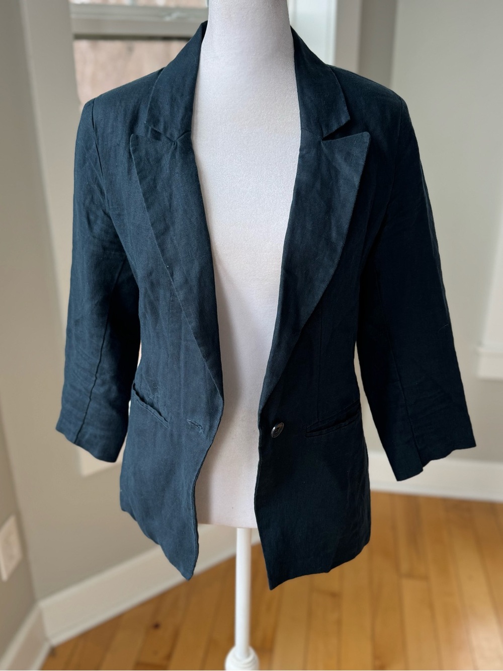Love Tree Navy Blue Linen Blazer Size Small